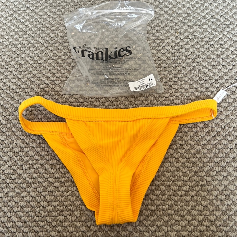 Frankies bottom and top for Katie